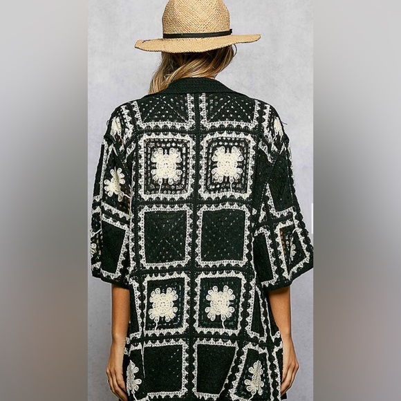 POL GRANNY SQUARE BUTTON FRONT OVERSIZED SHIRT CARDIGAN - Picture 4 of 9